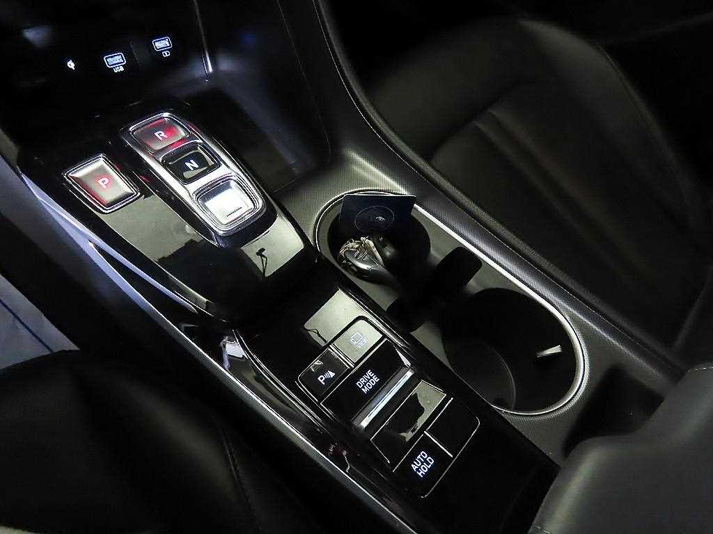 HYUNDAI Sonata - Vista 12