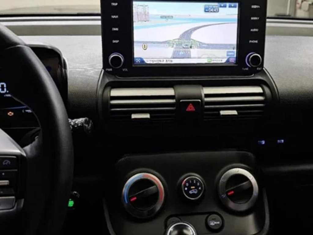 HYUNDAI Casper - Vista 7