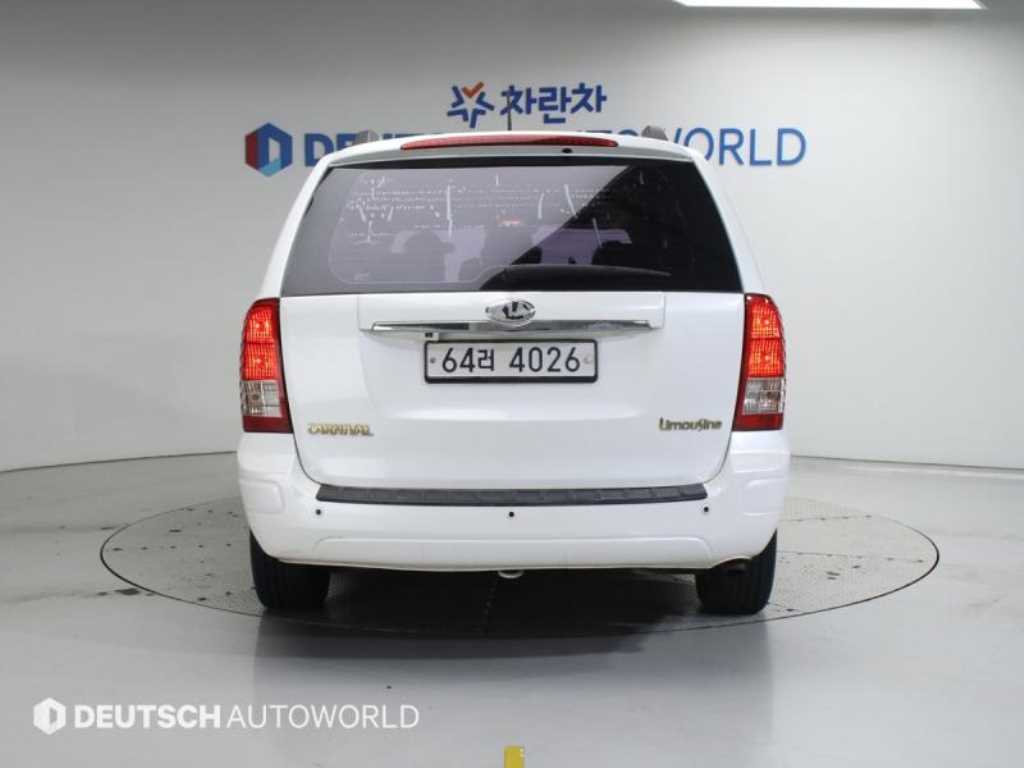 KIA Carnival - Vista 4