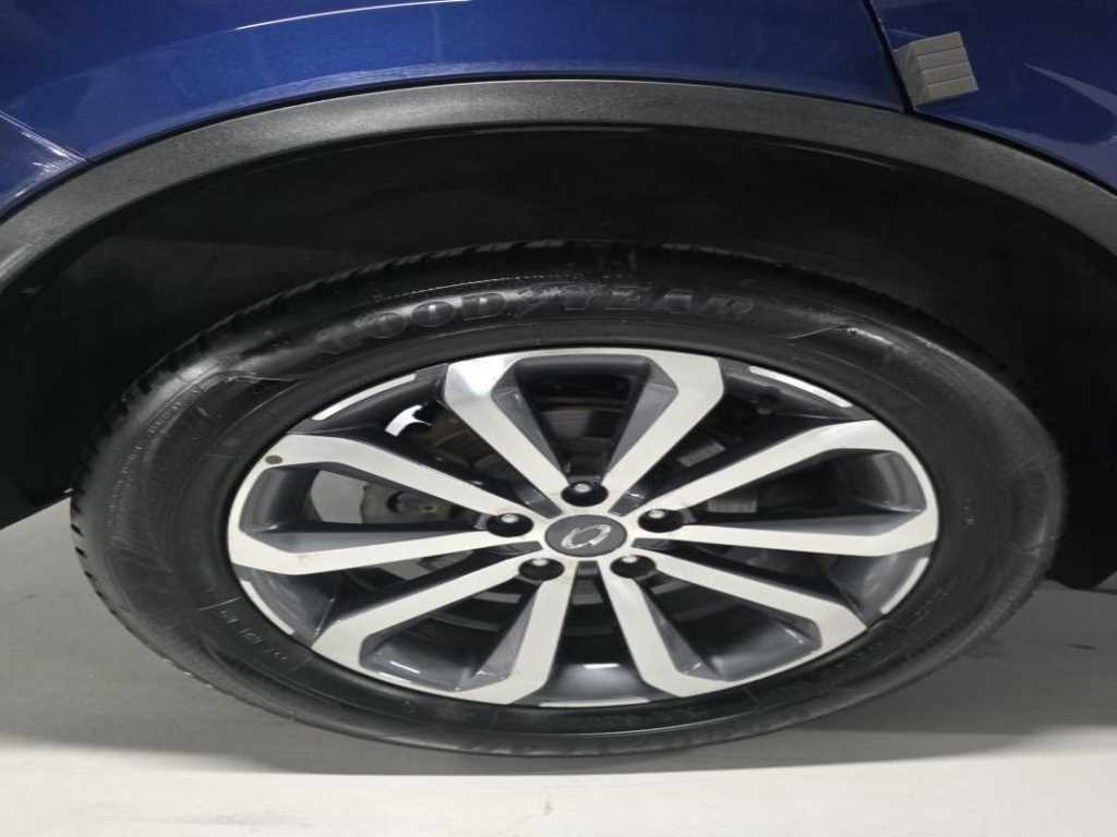 SAMSUNG QM6 - Vista 5