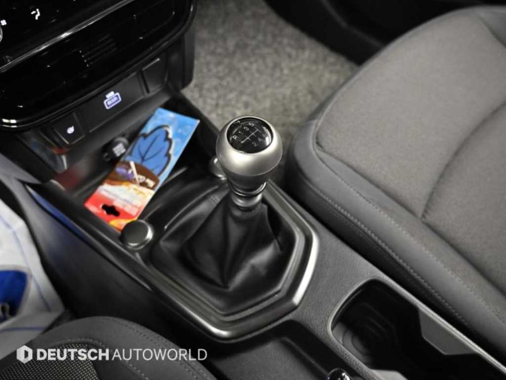 Ssangyong Tivoli - Vista 9