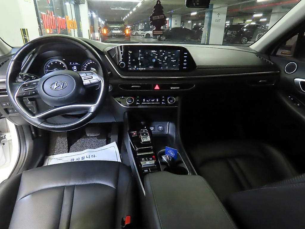 HYUNDAI Sonata - Vista 10