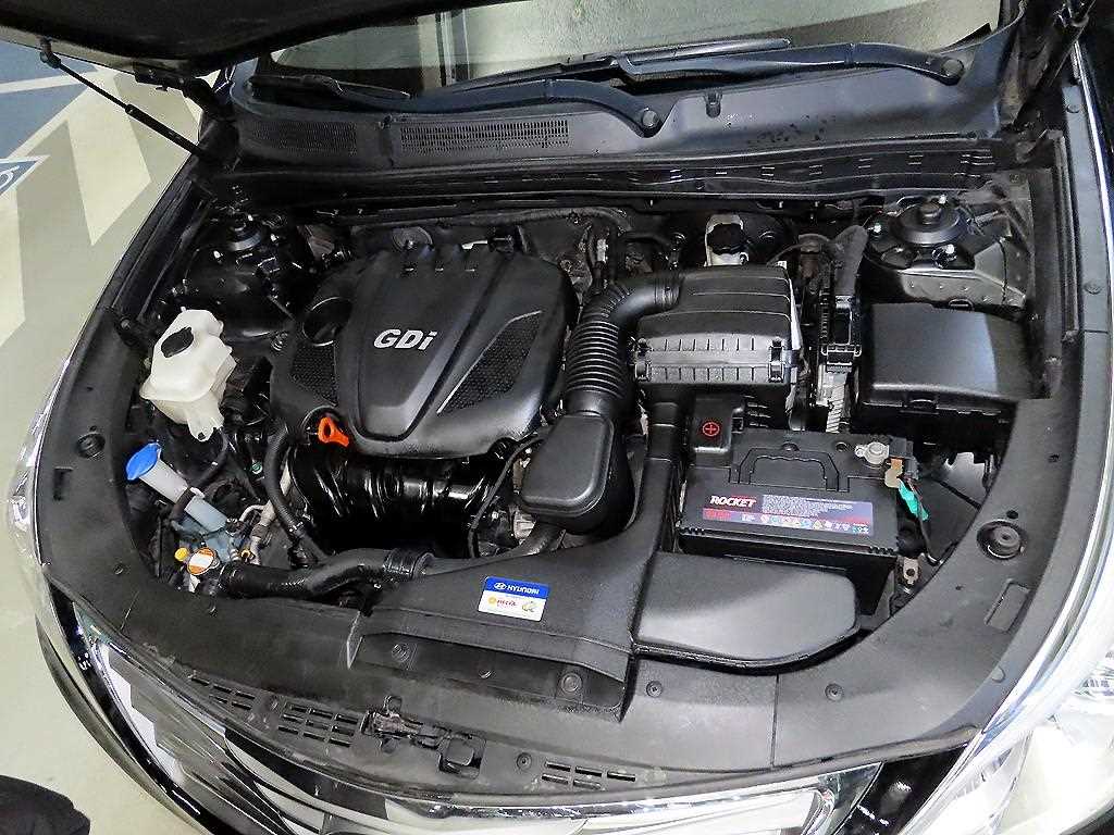 HYUNDAI Grandeur 2011 Negro - Importación desde Corea - HF Imports Iquique - Foto 17