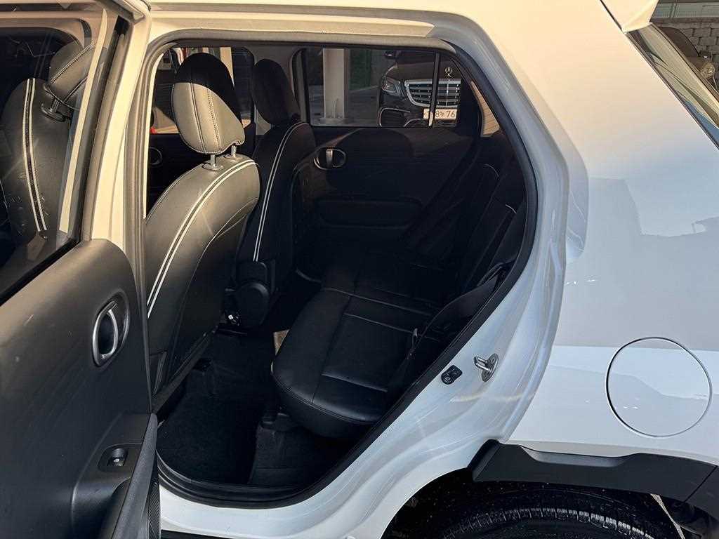 HYUNDAI Casper - Vista 7