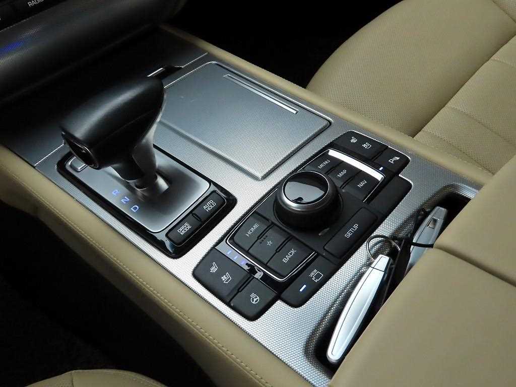 Genesis G80 - Vista 10