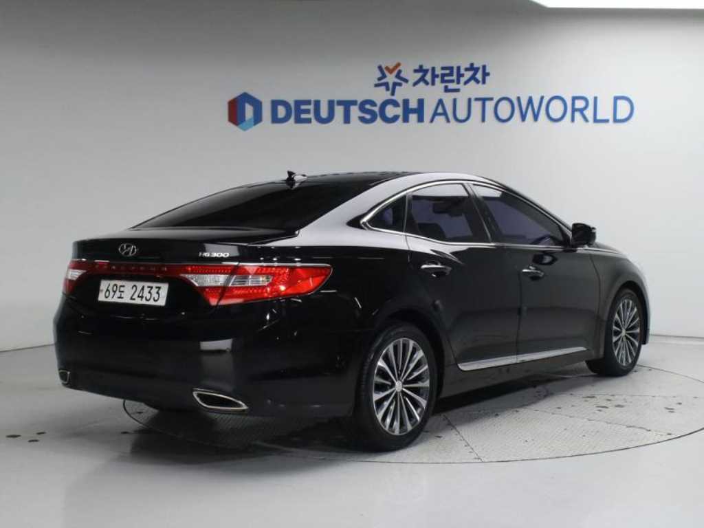 HYUNDAI Grandeur - Vista 2