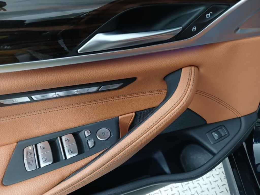 BMW 5 Series - Vista 9