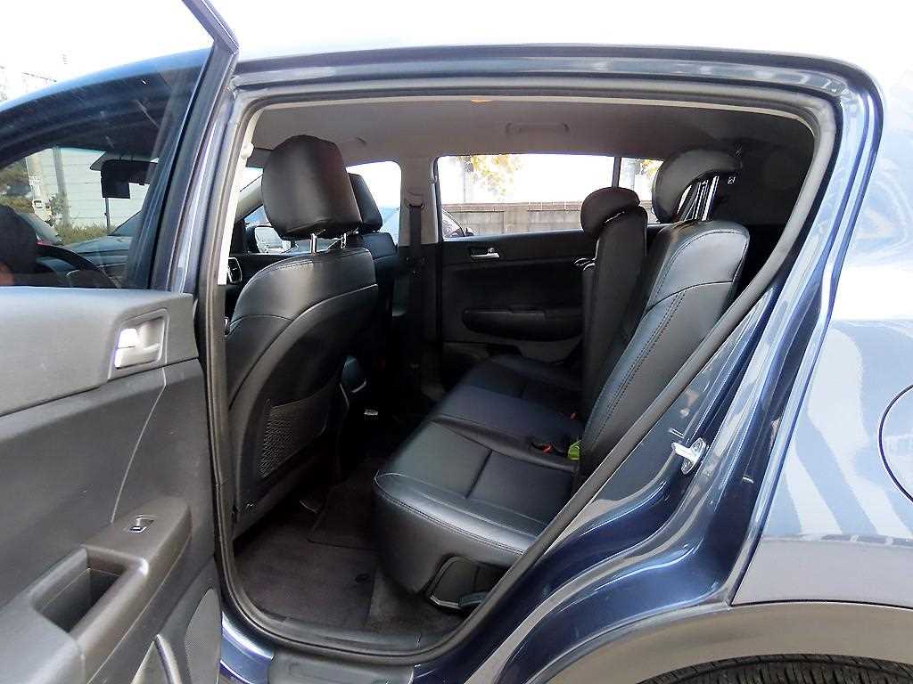 KIA Sportage - Vista 6