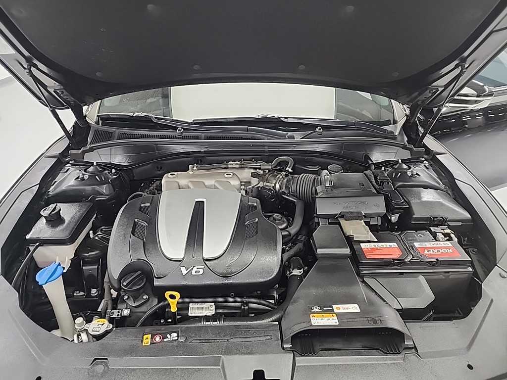 HYUNDAI Grandeur - Vista 5