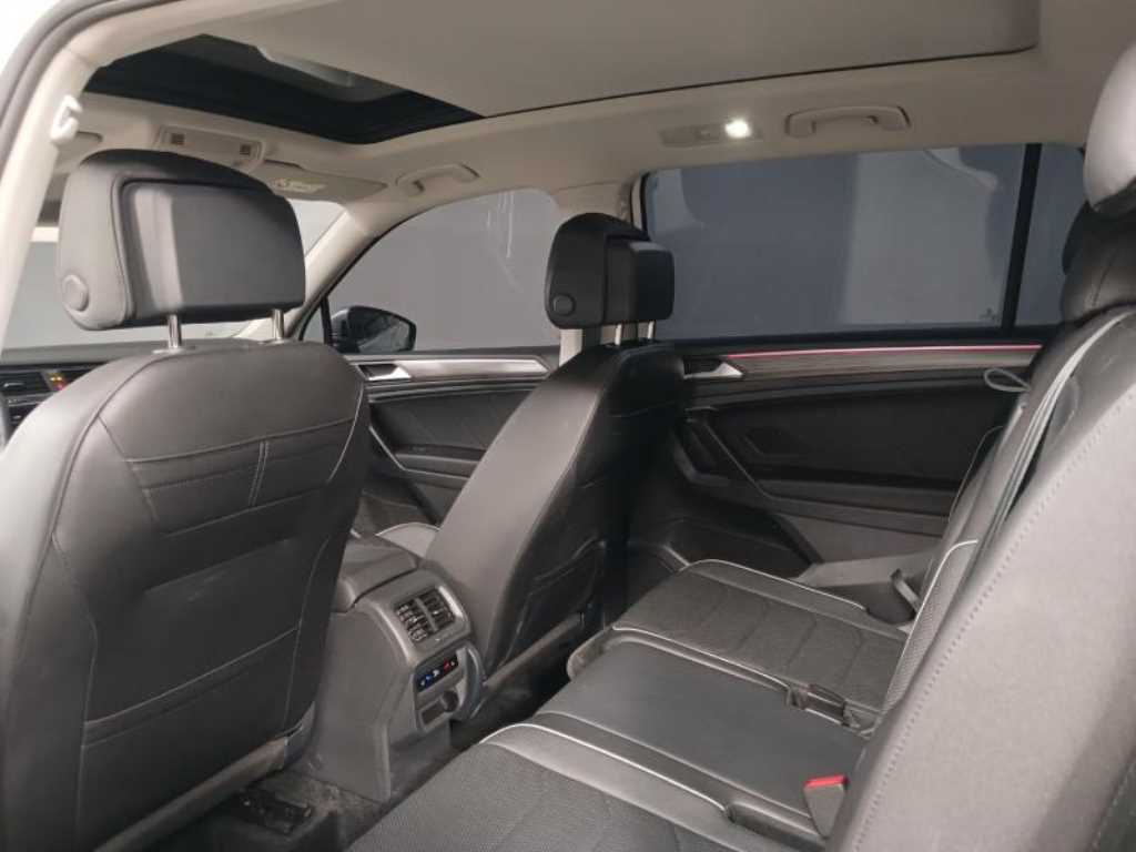 Volkswagen Tiguan - Vista 8