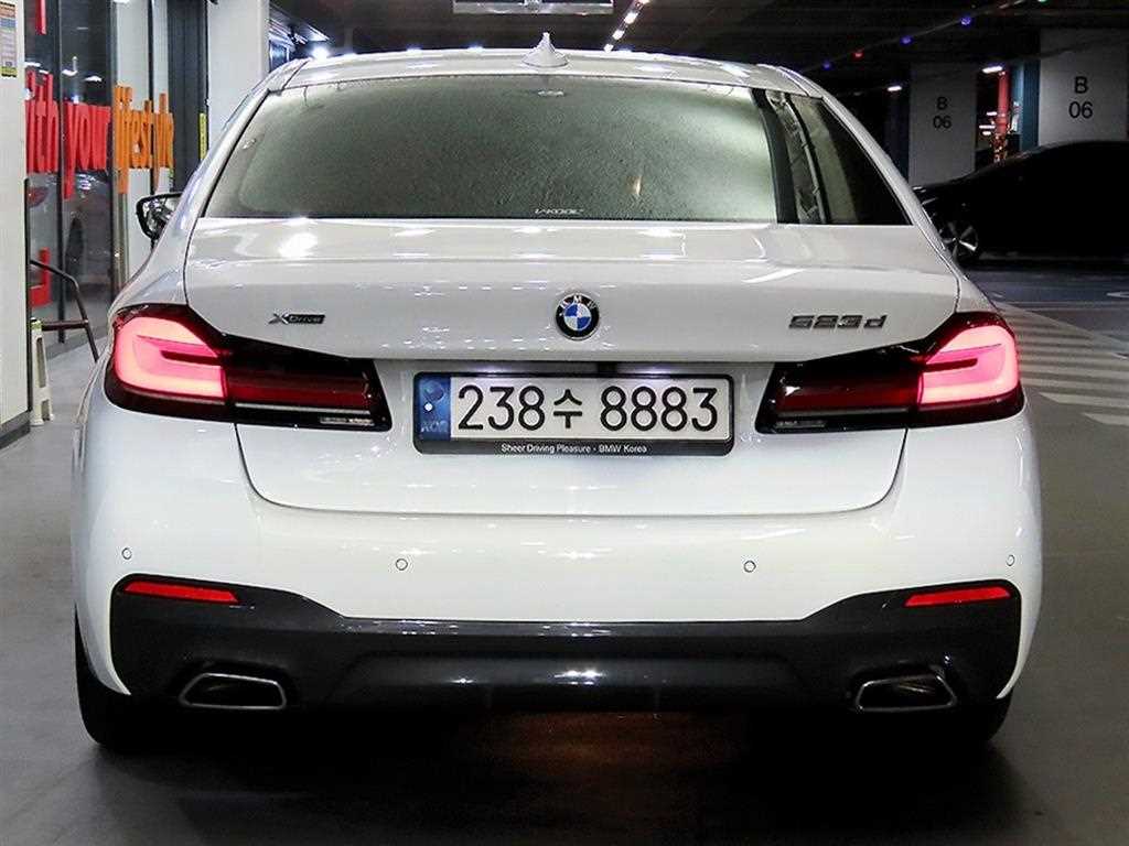 BMW 5 Series - Vista 5