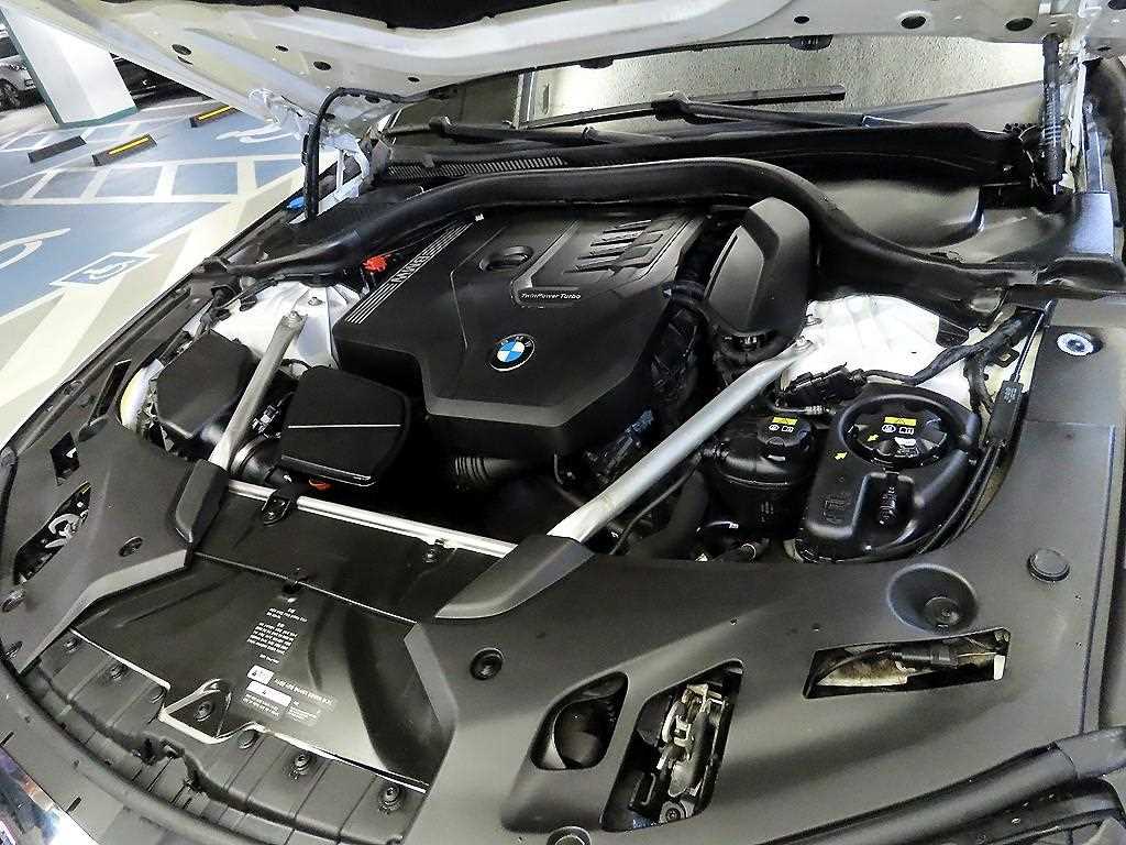 BMW 5 Series 2021 Blanco - Importación desde Corea - HF Imports Iquique - Foto 19