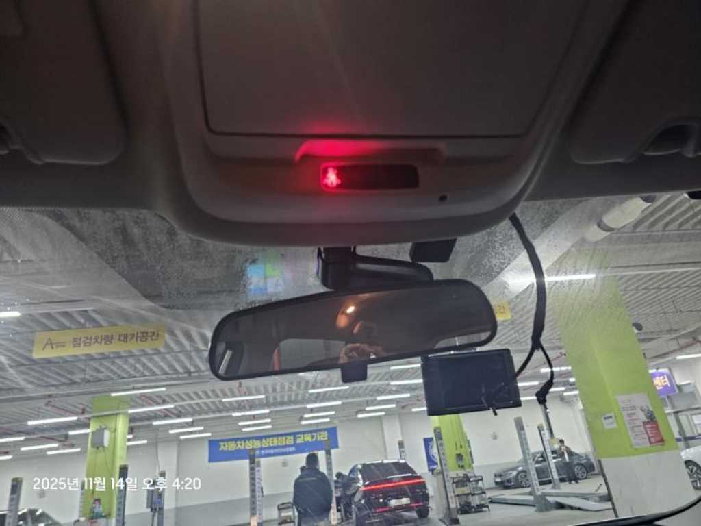 SAMSUNG QM6 - Vista 12