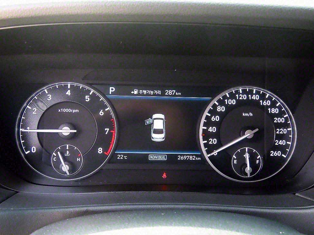 Genesis EQ900 - Vista 8