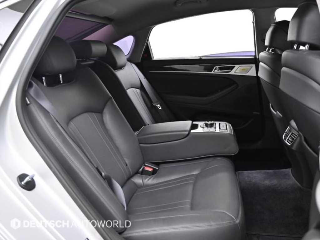 Genesis G80 - Vista 12