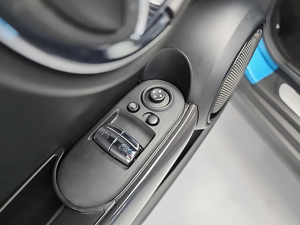 Mini Cooper 2018 skyblue - Importación desde Corea - HF Imports Iquique - Foto 17