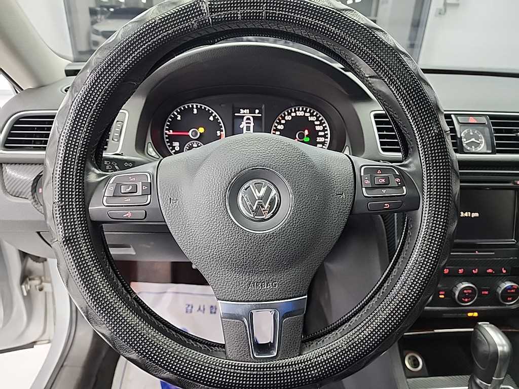 Volkswagen Passat - Vista 9