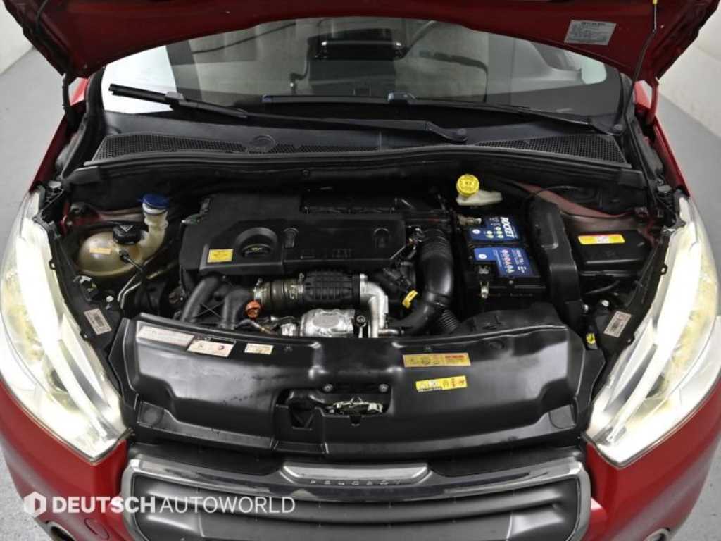 Peugeot 208 - Vista 6