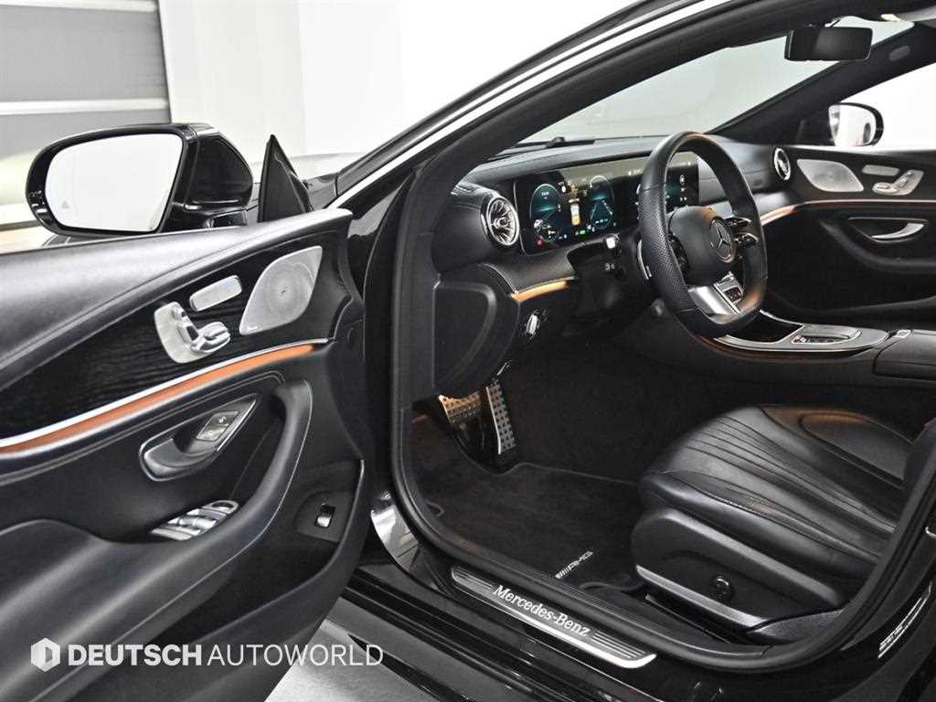 Mercedes Benz CLS Class - Vista 11