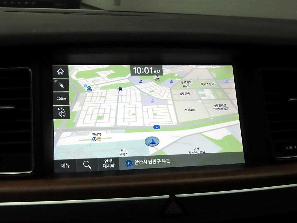 Genesis G80 - Vista 8