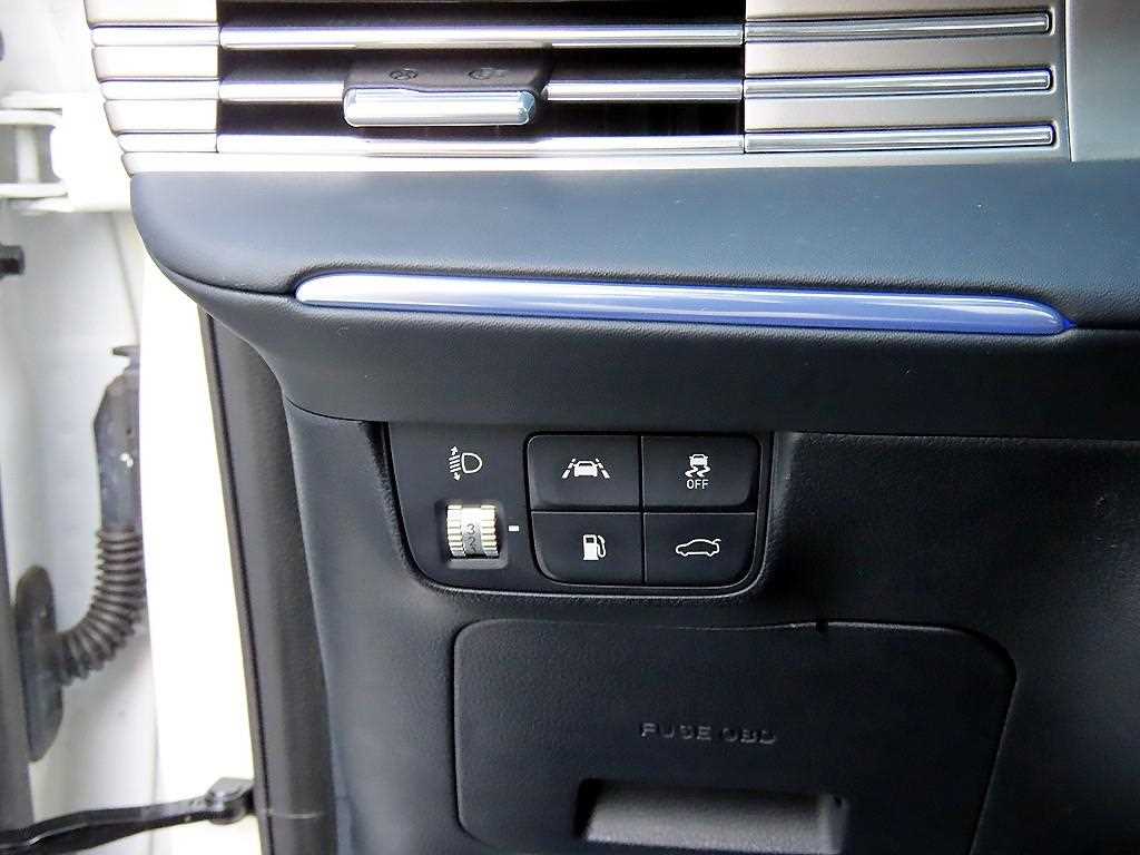 HYUNDAI Grandeur - Vista 12