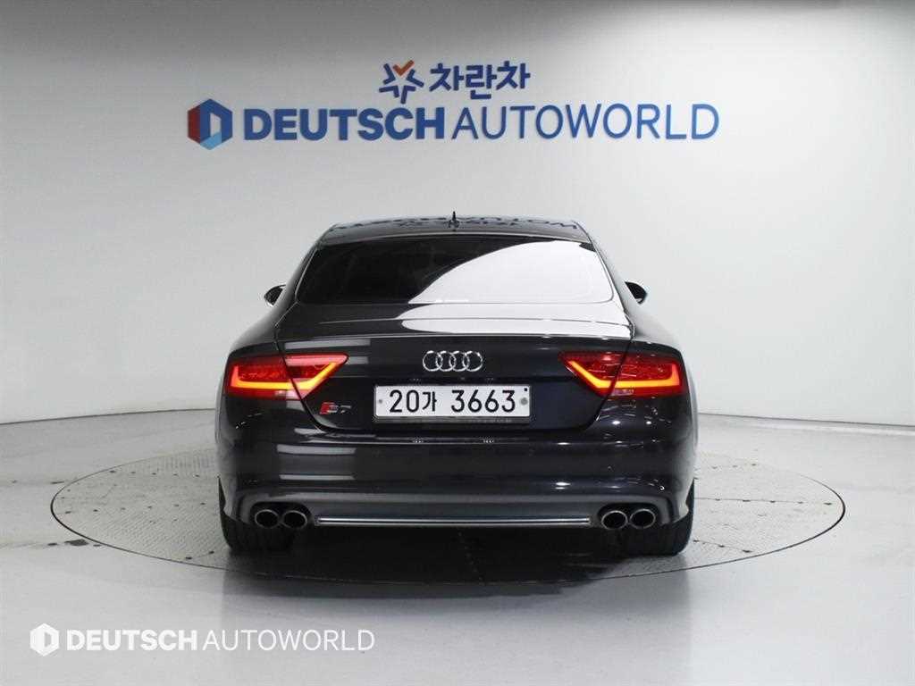 Audi S7 - Vista 4