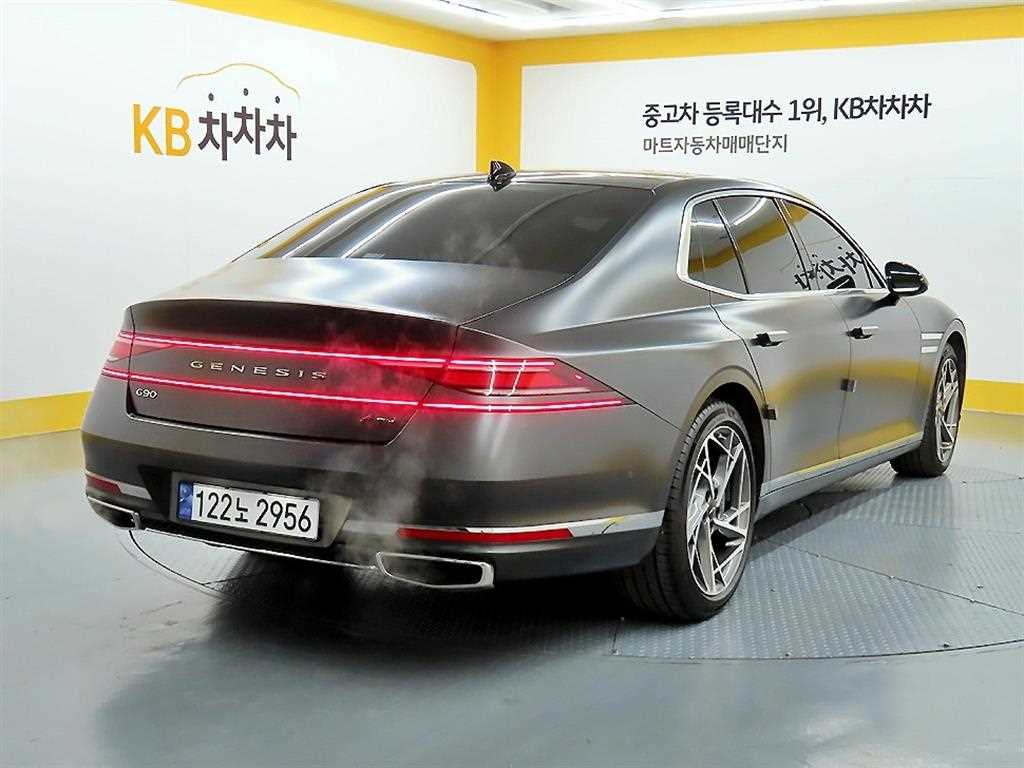 Genesis G90 - Vista 4