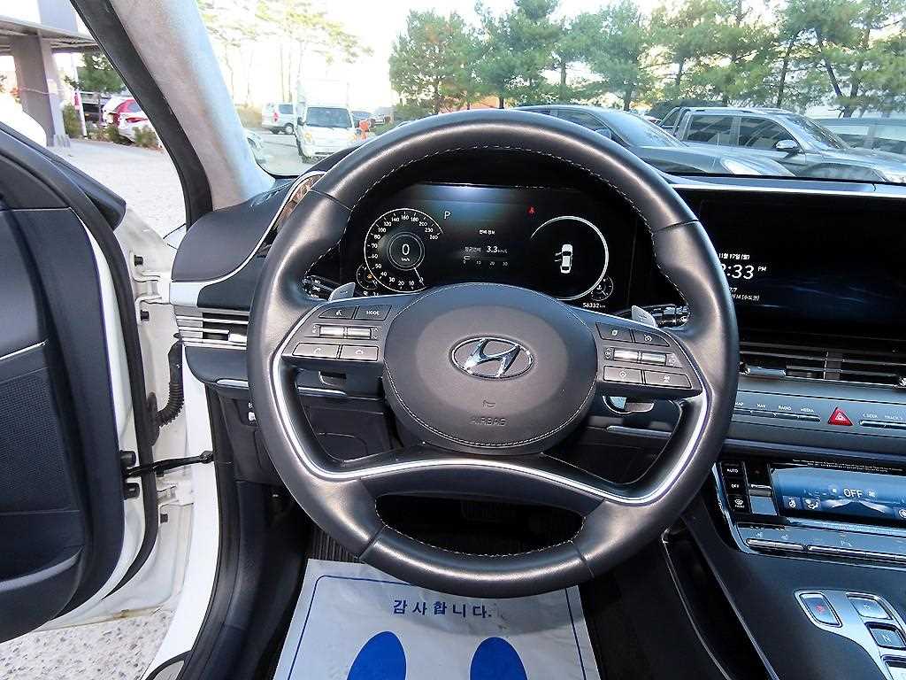 HYUNDAI Grandeur - Vista 8