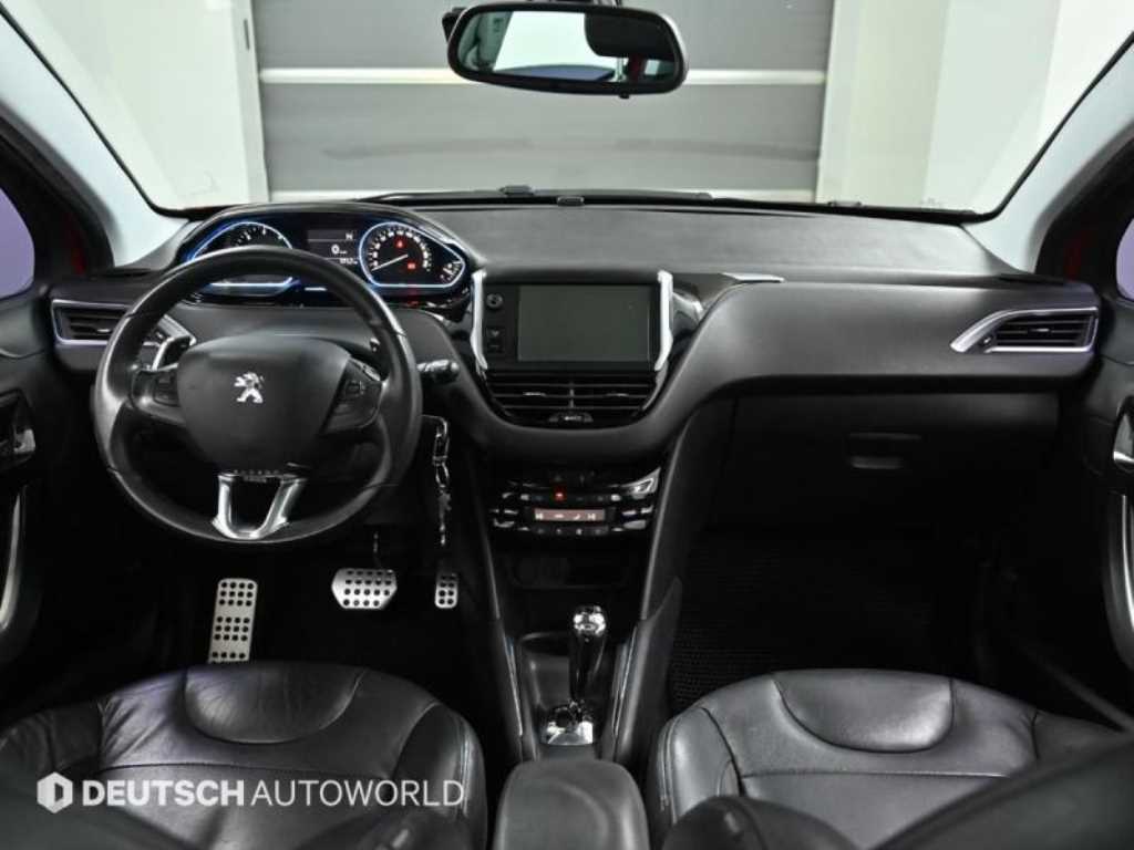 Peugeot 208 - Vista 7