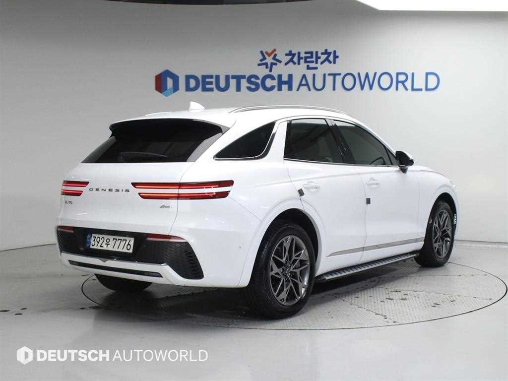 Genesis GV70 - Vista 4