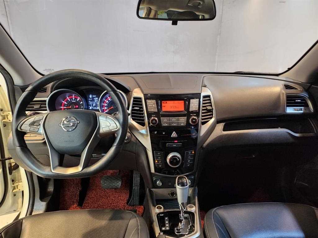 Ssangyong Tivoli - Vista 7