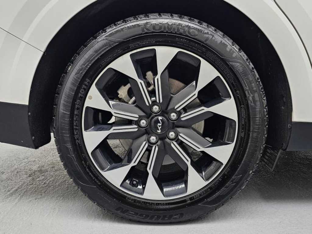 KIA Carnival - Vista 5