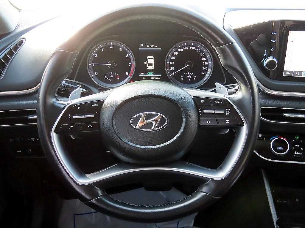 HYUNDAI Sonata - Vista 7