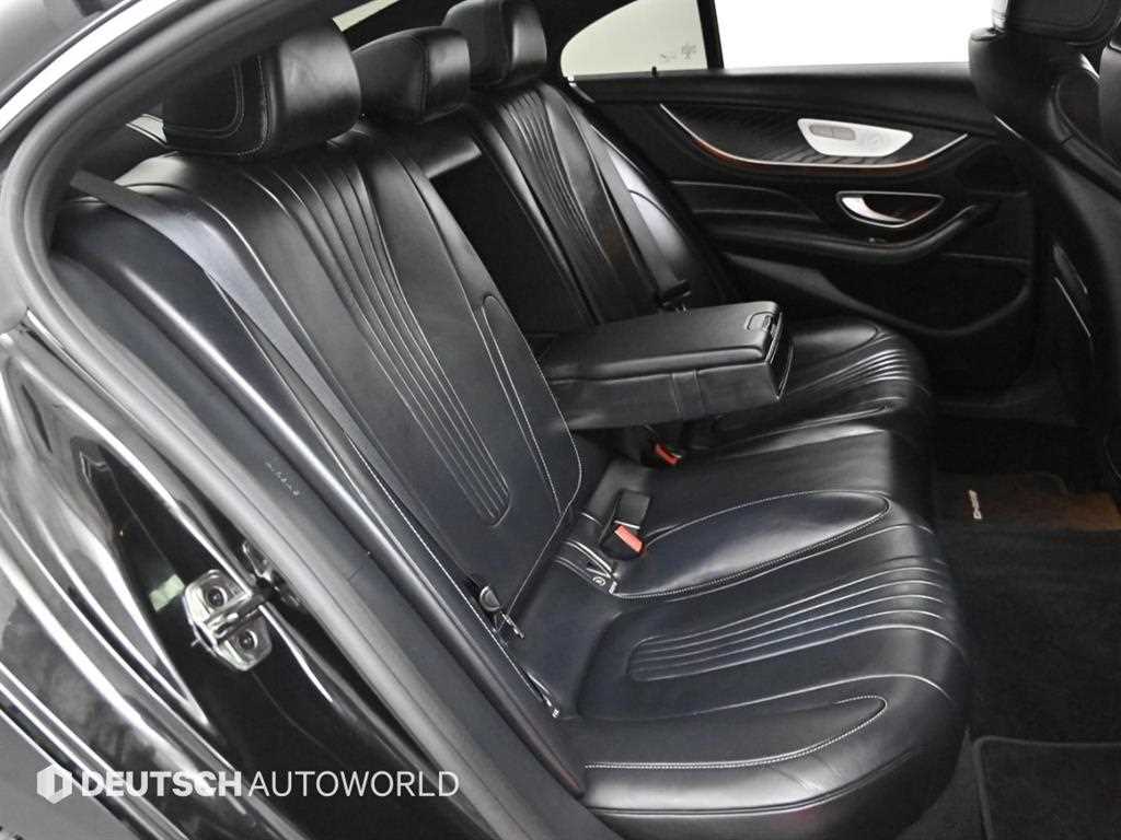 Mercedes Benz CLS Class - Vista 12