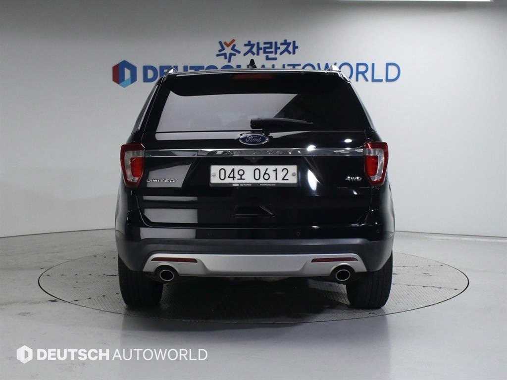 Ford Explorer - Vista 4