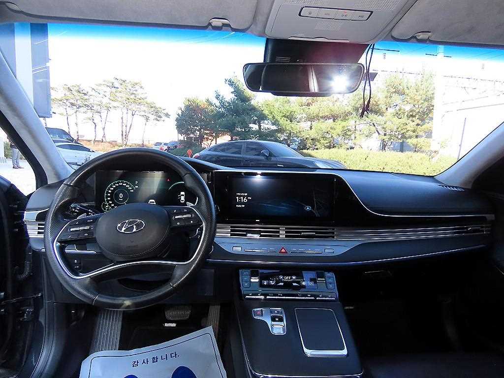 HYUNDAI Grandeur - Vista 7