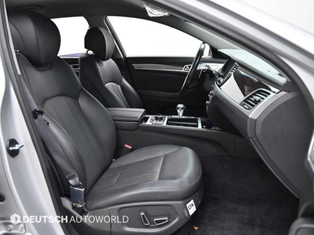 Genesis G80 - Vista 10