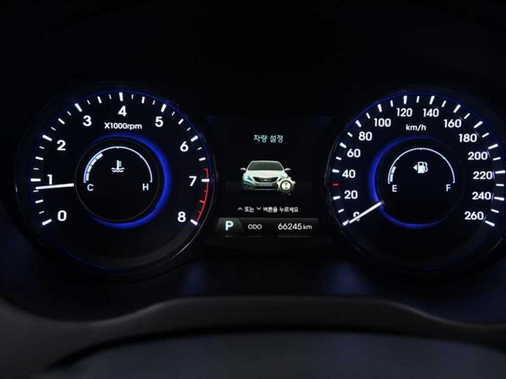 HYUNDAI Grandeur - Vista 8