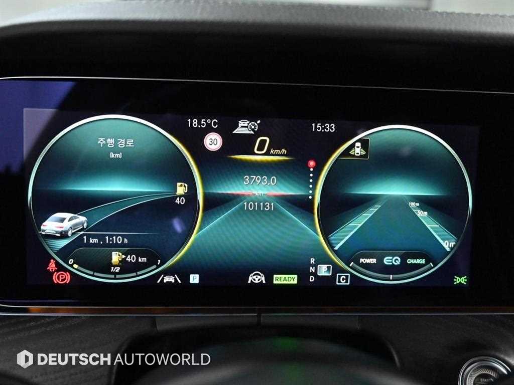 Mercedes Benz CLS Class - Vista 8