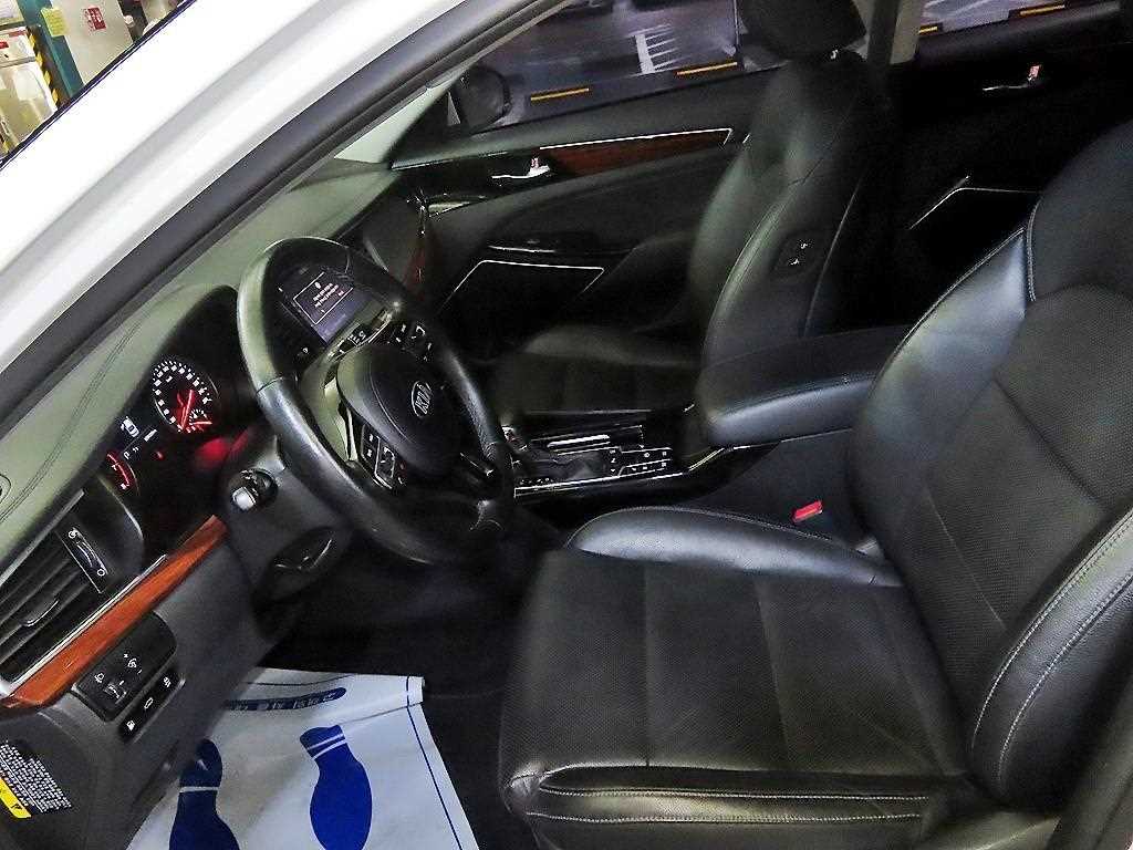 KIA K7 2016 Blanco - Importación desde Corea - HF Imports Iquique - Foto 1