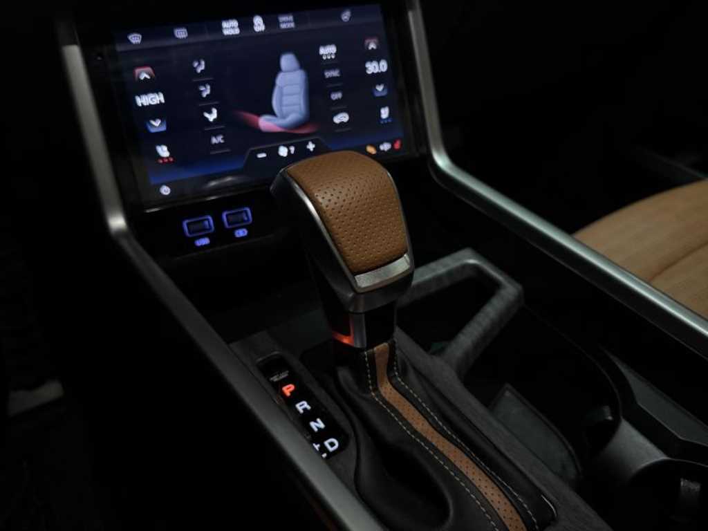 Ssangyong Torres 2024 Blanco - Importación desde Corea - HF Imports Iquique - Foto 13