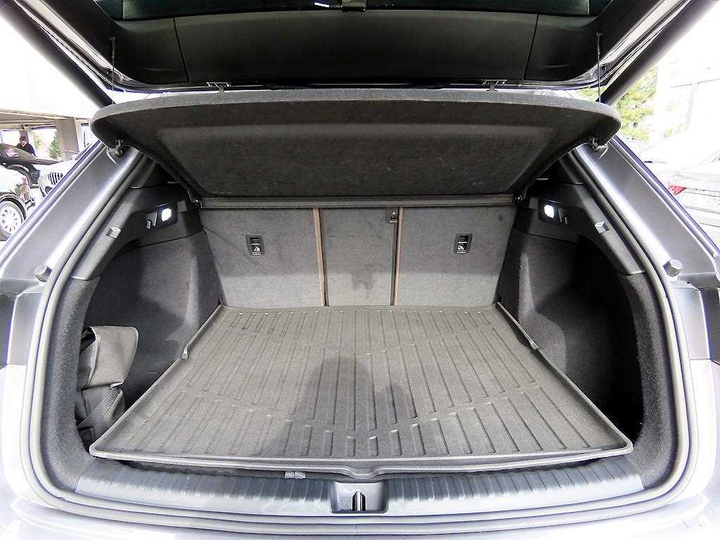 Audi Q4 2025 Gris - Importación desde Corea - HF Imports Iquique - Foto 17