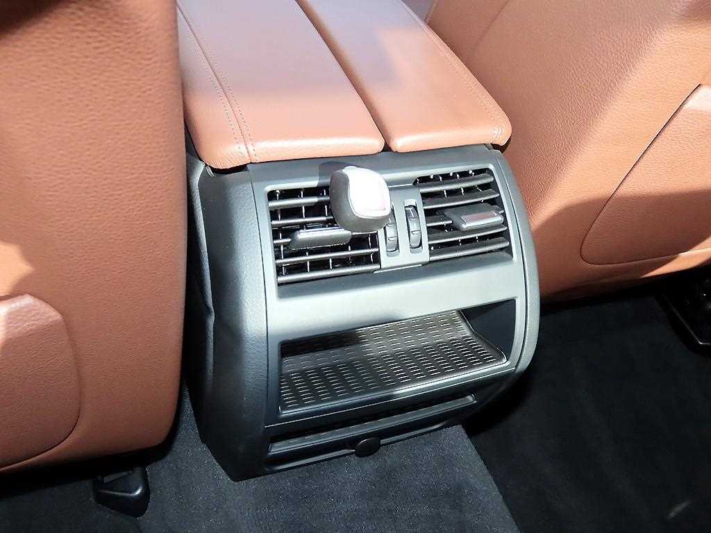 BMW 5 Series 2013 Blanco - Importación desde Corea - HF Imports Iquique - Foto 17