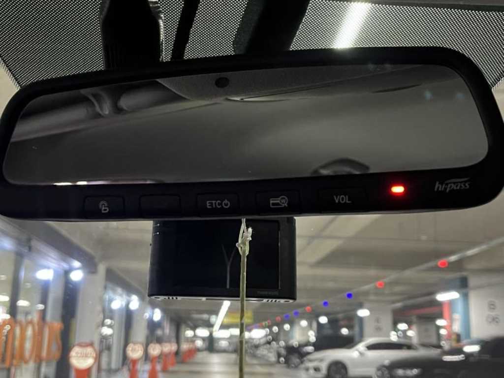 HYUNDAI Avante - Vista 11