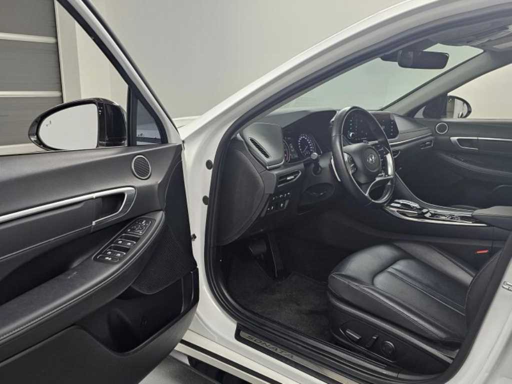 HYUNDAI Sonata - Vista 11