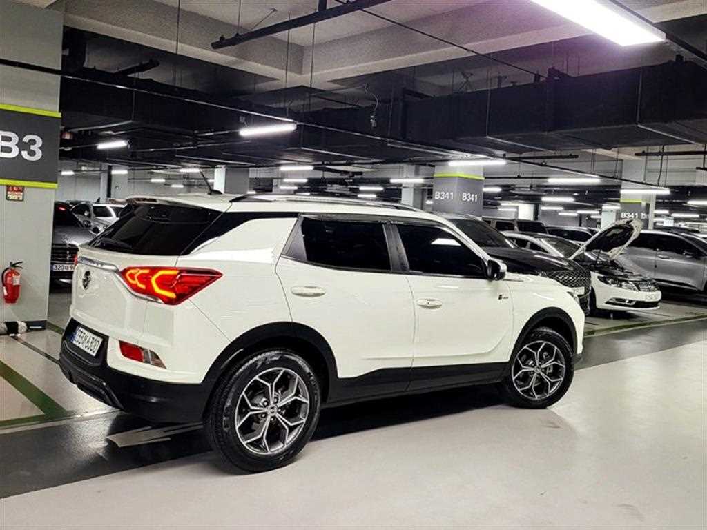 Ssangyong Korando - Vista 5