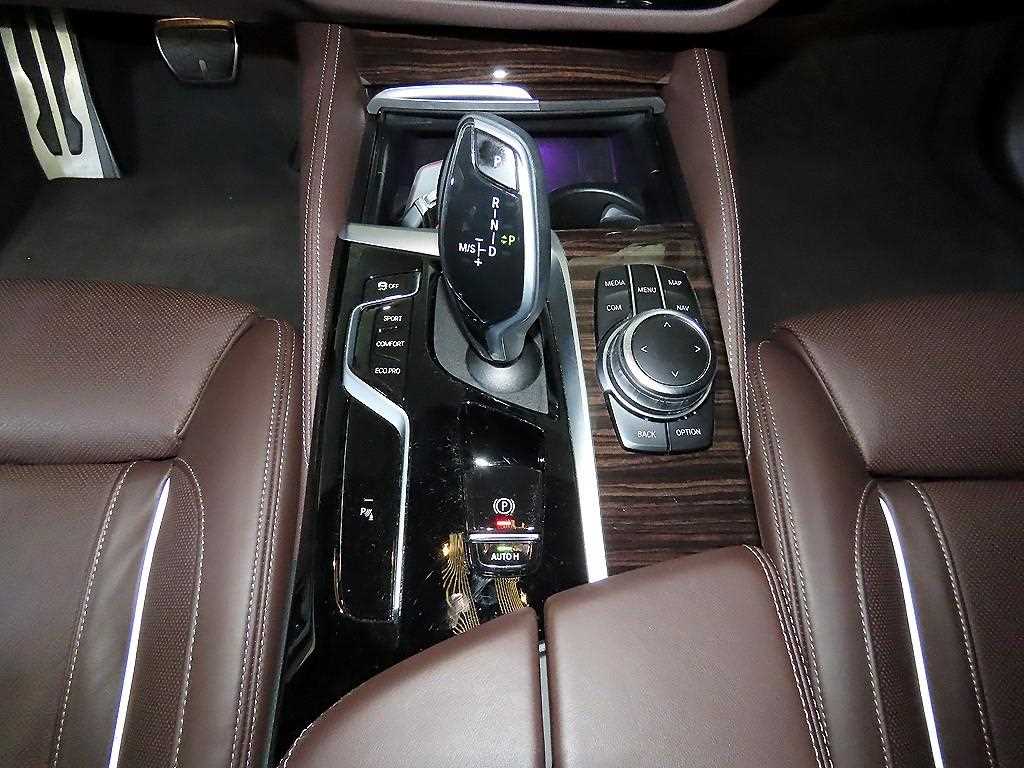 BMW 5 Series - Vista 12