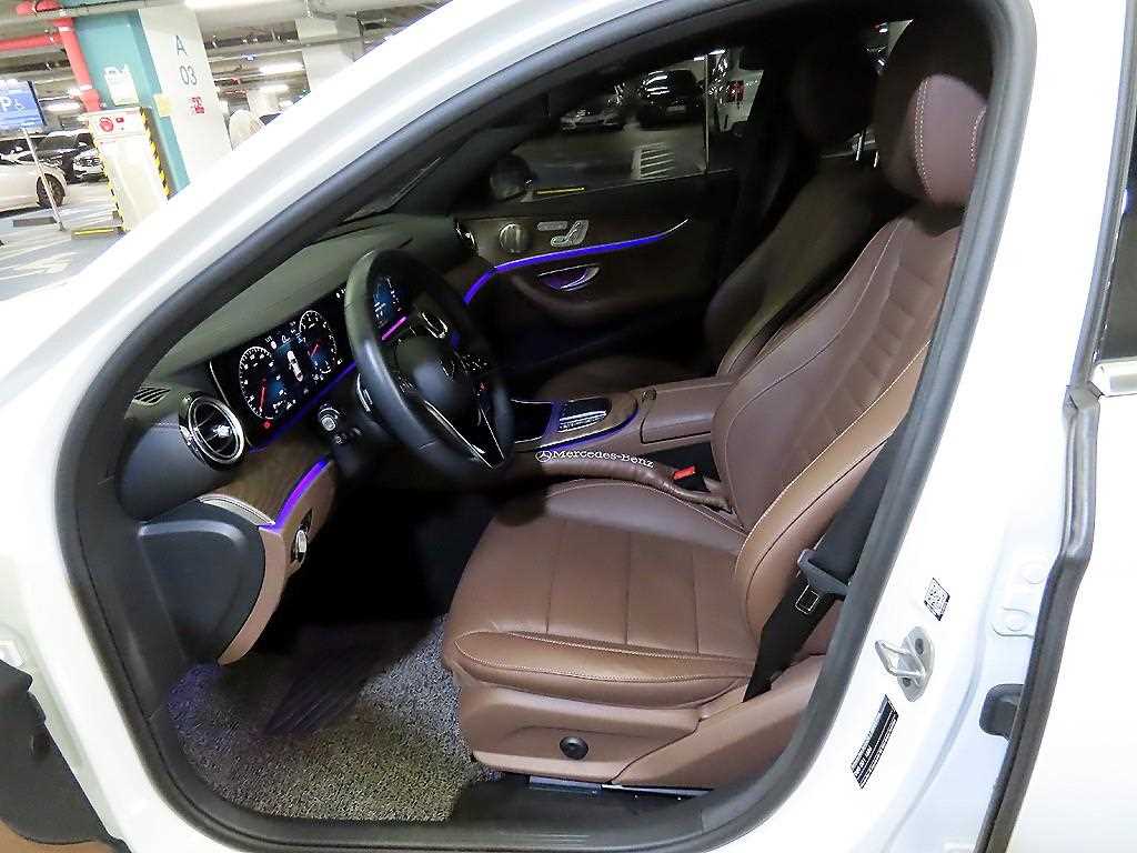 Mercedes Benz E class - Vista 6