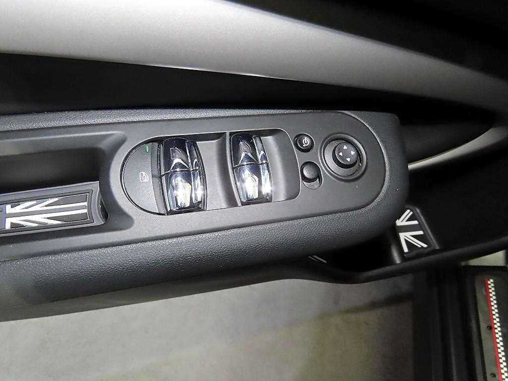 Mini Clubman 2024 Plateado - Importación desde Corea - HF Imports Iquique - Foto 13