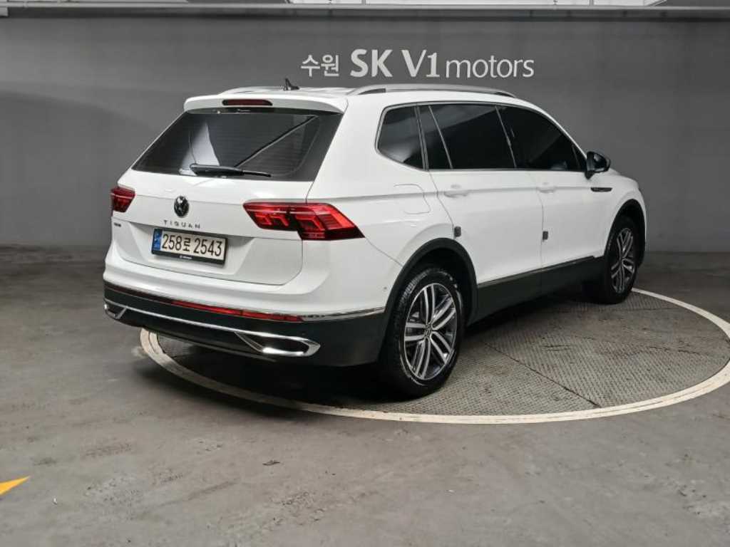 Volkswagen Tiguan - Vista 4